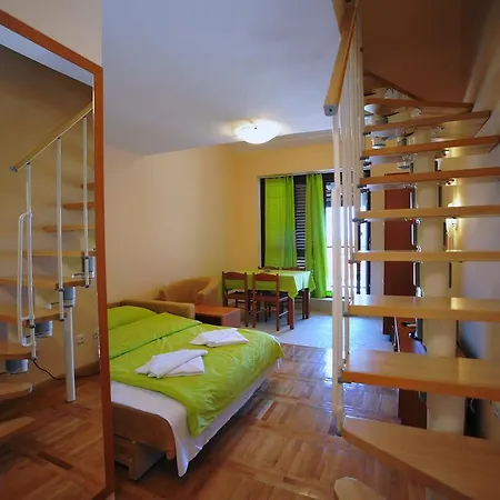 Unija Duga Uvala アパート