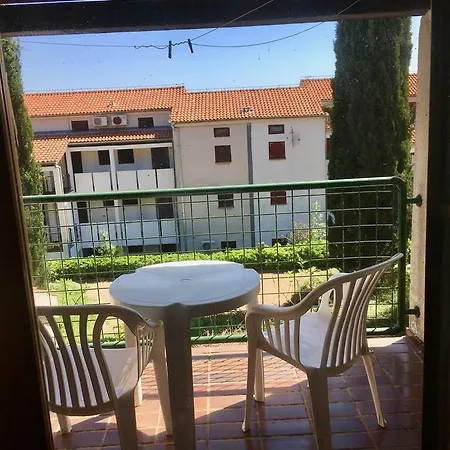 アパート Unija Duga Uvala *